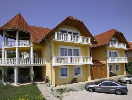 Gelencser Pension Heviz Bagian luar foto